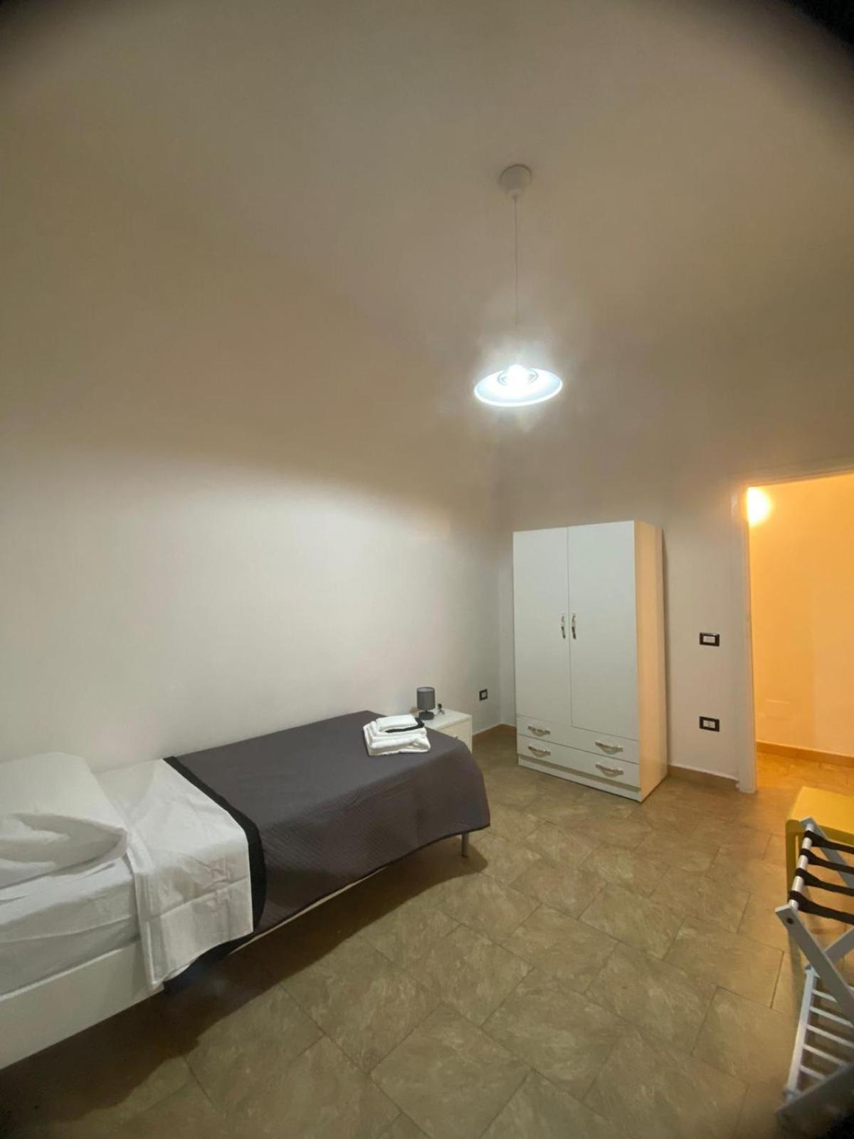 Tre Regine Napoli Apartment Bagian luar foto
